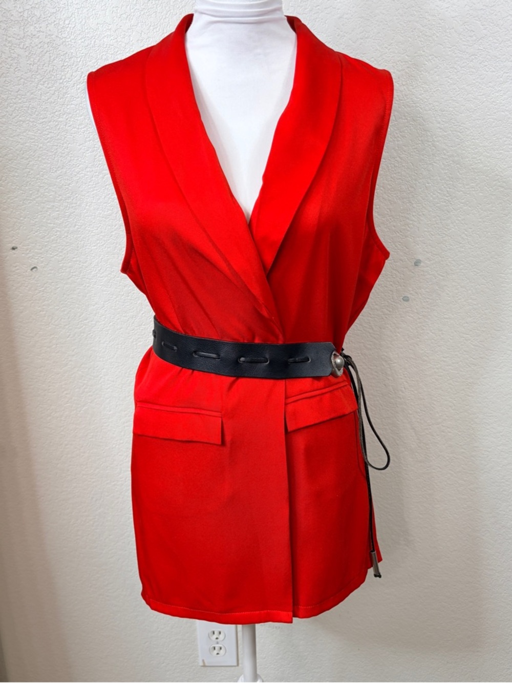 Red Sleeveless Tailored Vest Long Open Collared L/XL
